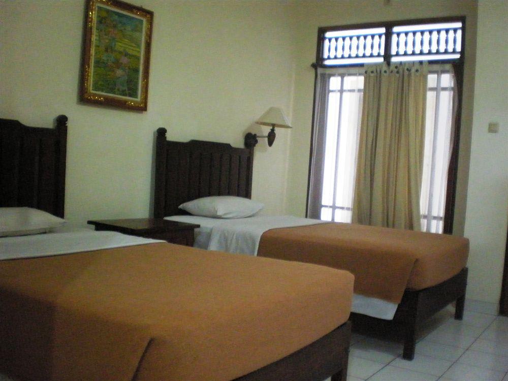 Swastika Guesthouse Sanur Exteriör bild